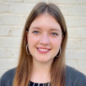 lauren-barker-headshot